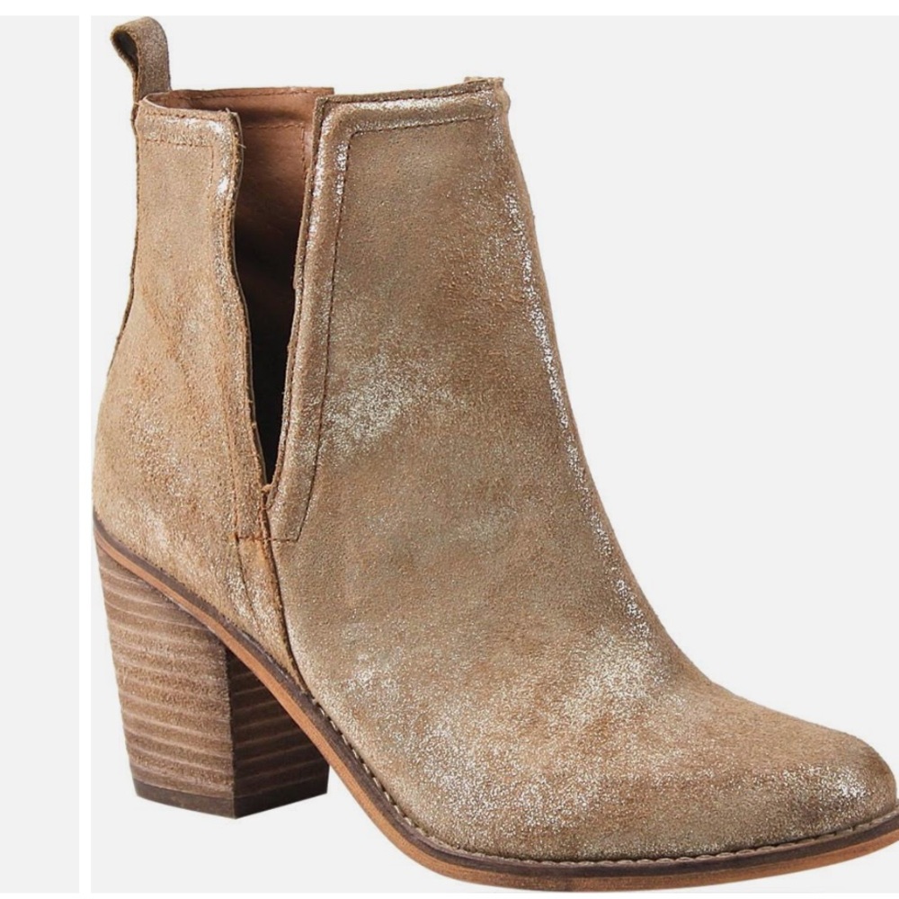 DIBA Later On V Cut Out Metallic gold shimmer heel ankle bootie women’s 6